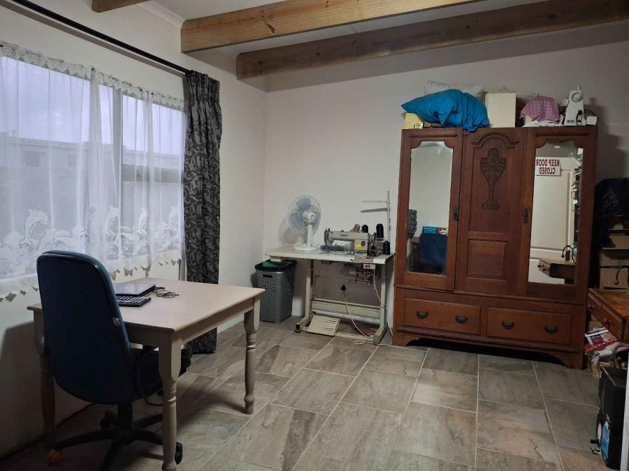 4 Bedroom Property for Sale in Kleinbaai Western Cape